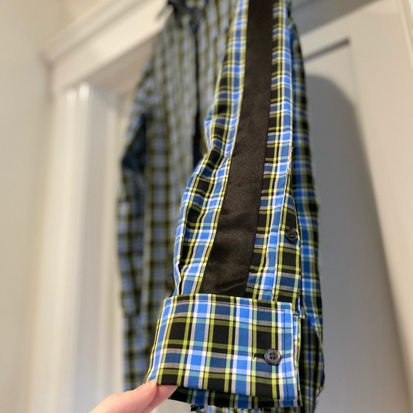 Burberry button down - Picture 8 of 9